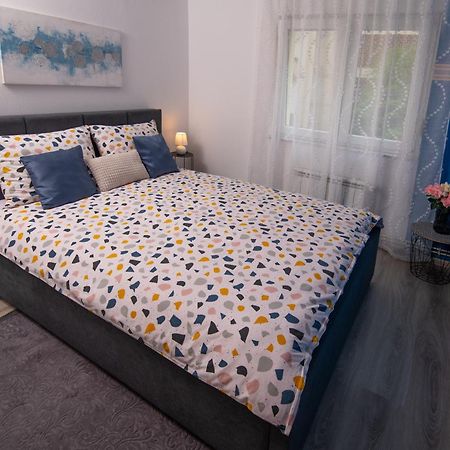 Apartman Point Pola Esterno foto