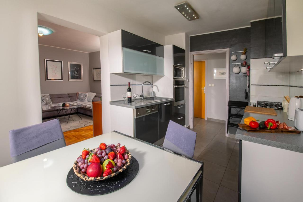 Apartman Point Pola Esterno foto